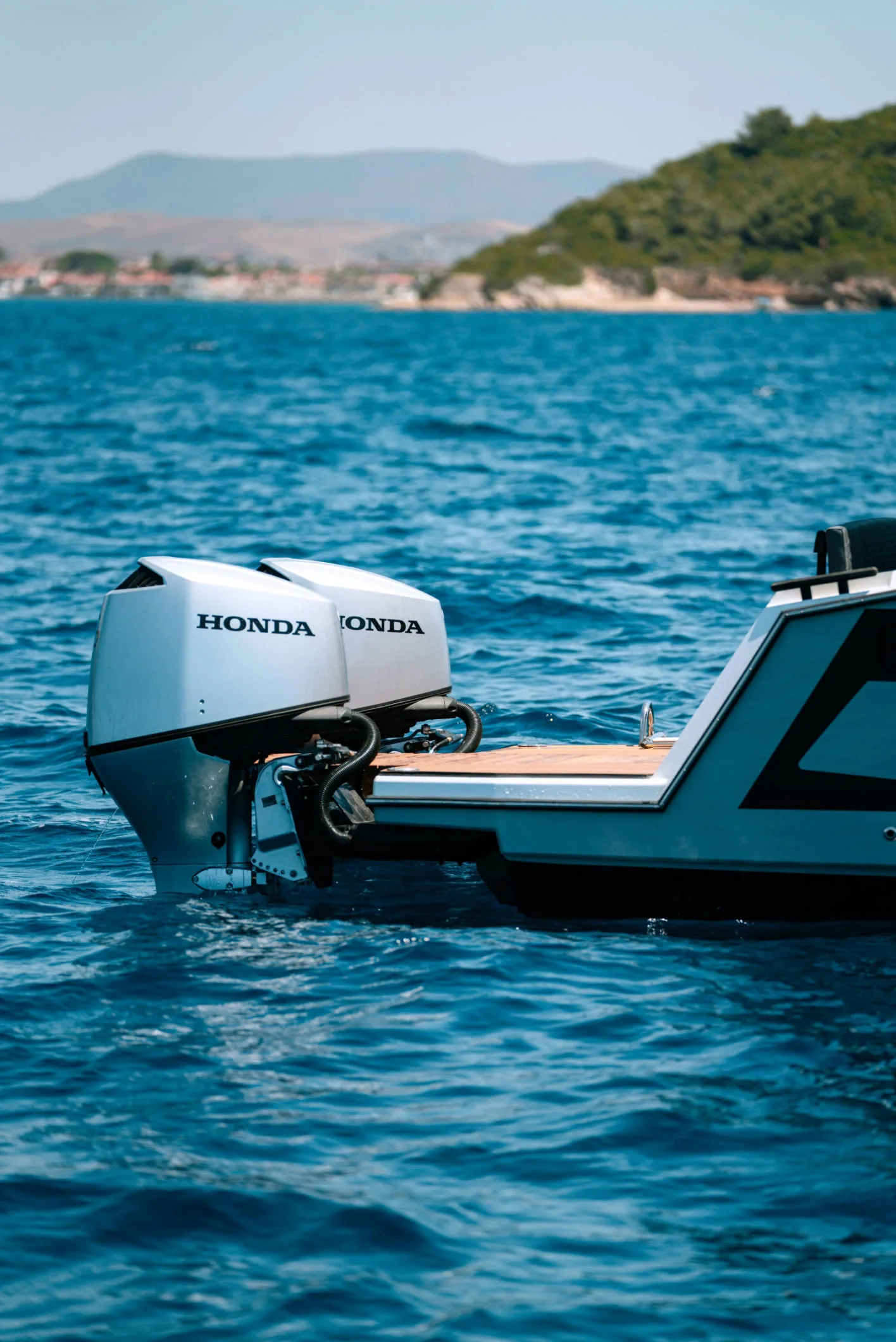 Westhan Yacht-12 Westhan Yacht 12