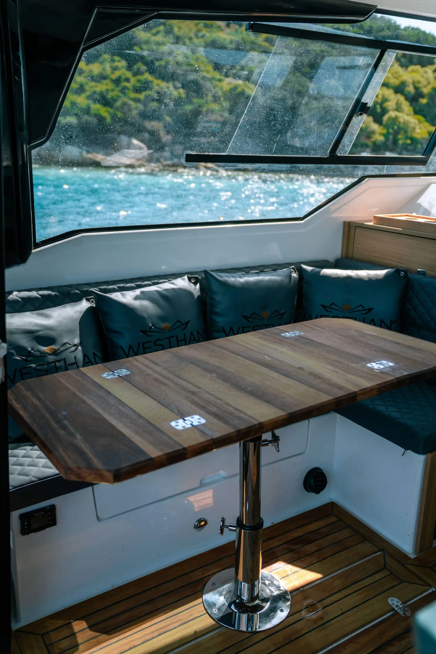 Westhan Yacht-4 Westhan Yacht 4